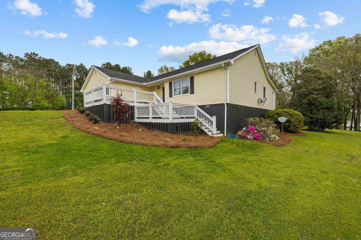 1021 Twin Rivers Lane