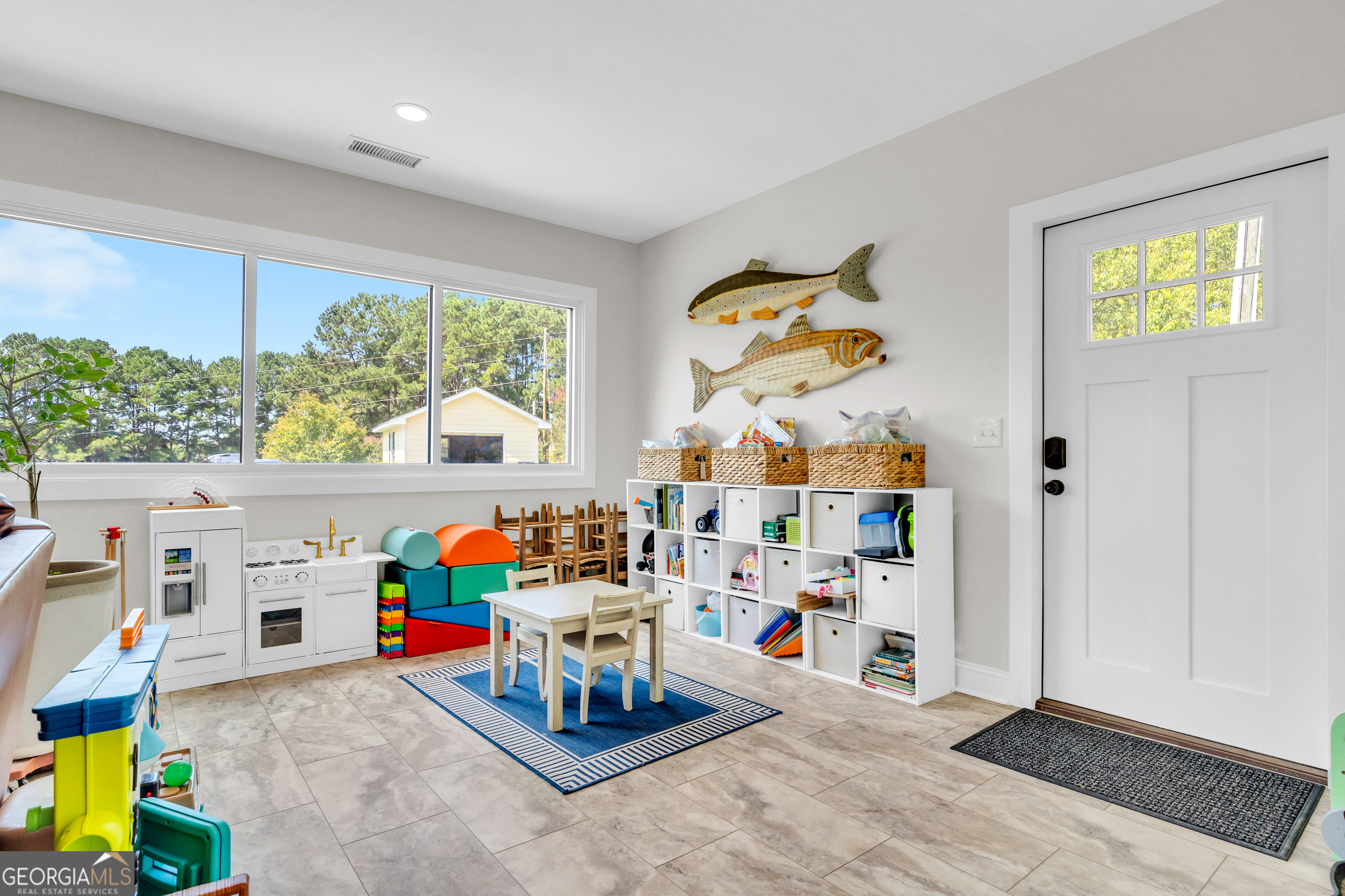 1021 Twin Rivers Lane