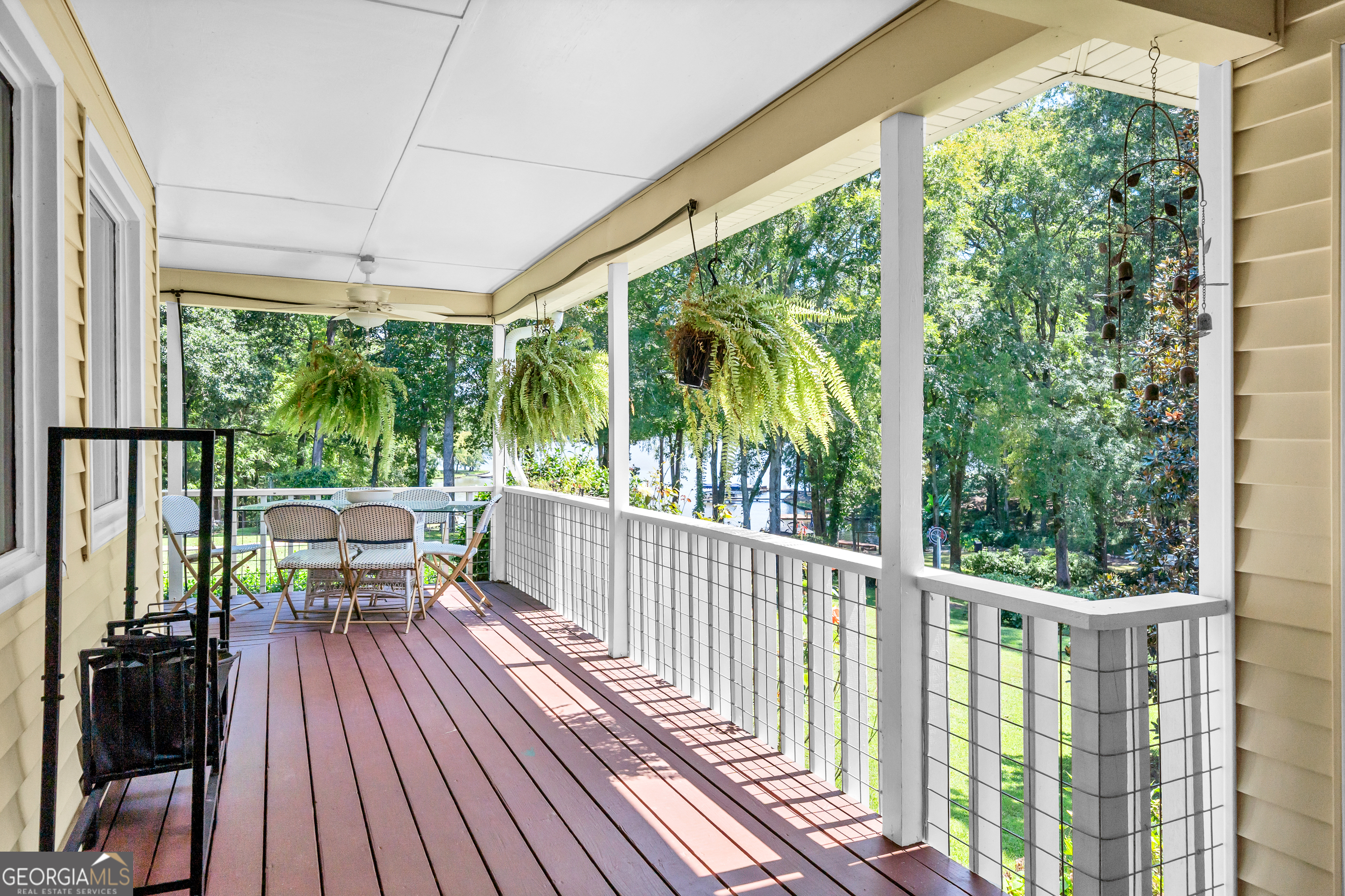 1021 Twin Rivers Lane