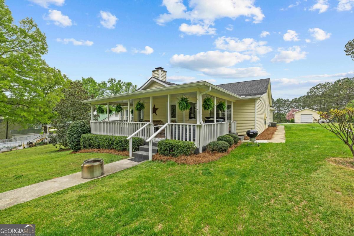 1021 Twin Rivers Lane