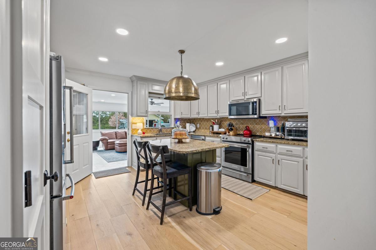 1021 Twin Rivers Lane