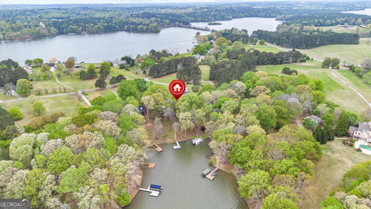 1021 Twin Rivers Lane