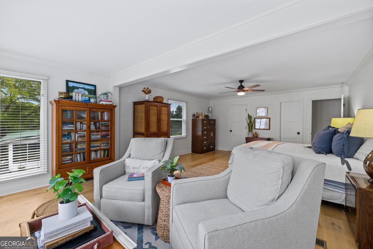 1021 Twin Rivers Lane