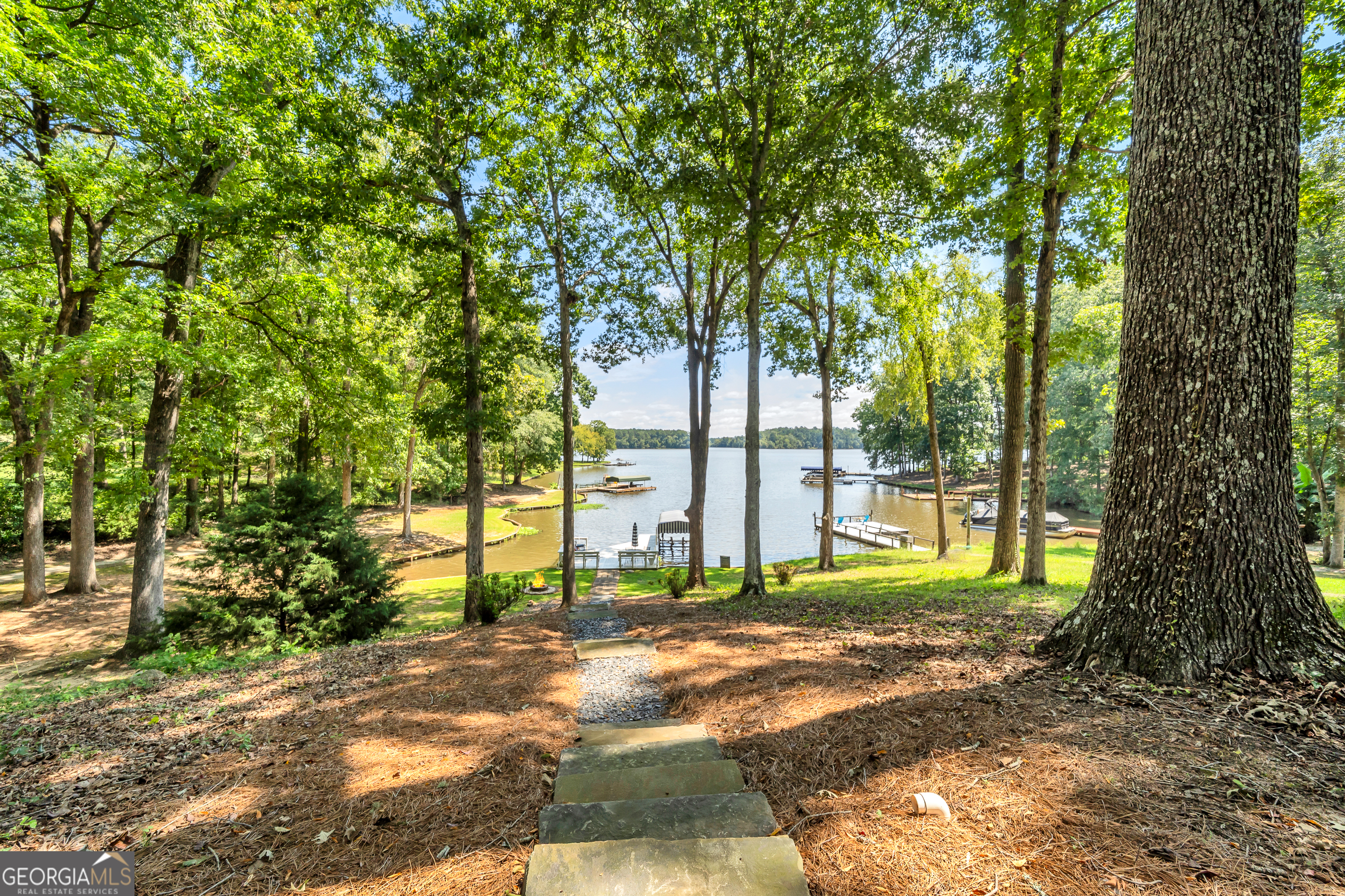 1021 Twin Rivers Lane