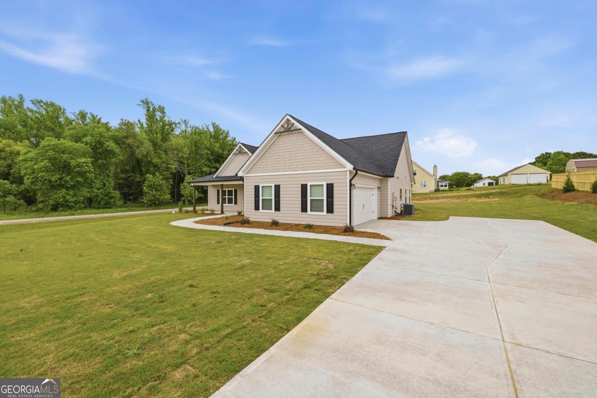 1000 Shoreline Drive