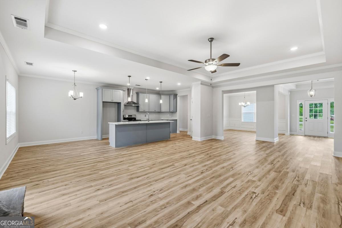 1000 Shoreline Drive