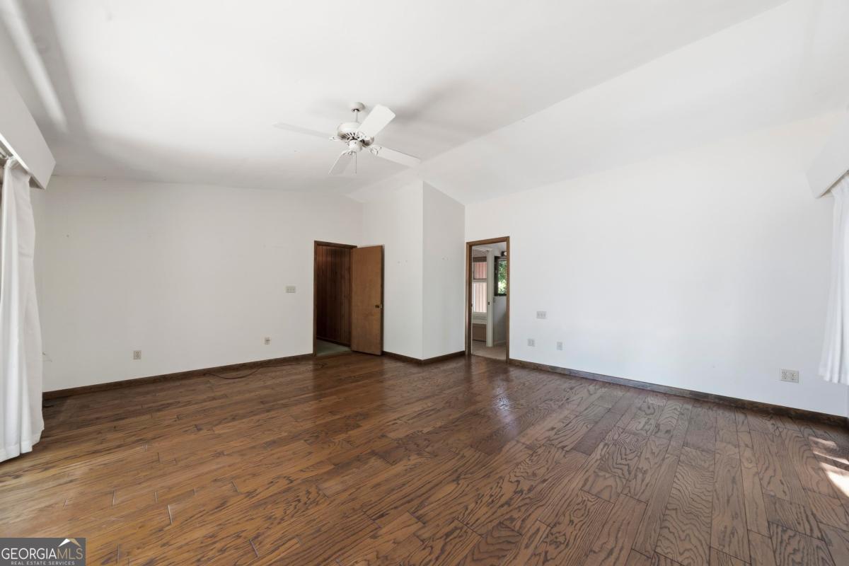 1041 Chieftian Way