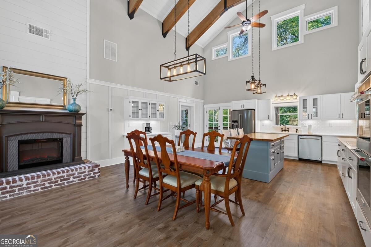 1331 Heidi Trail