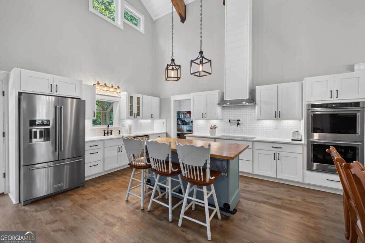 1331 Heidi Trail