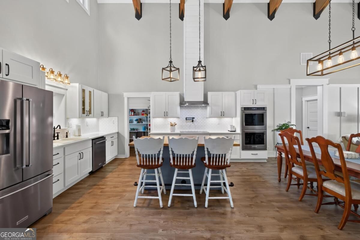 1331 Heidi Trail