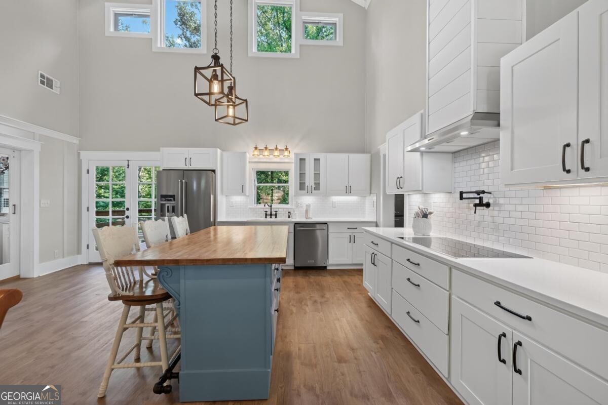 1331 Heidi Trail
