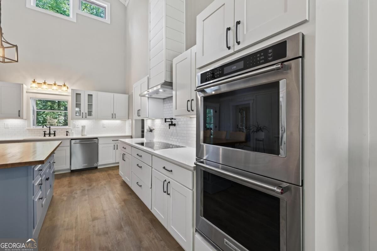 1331 Heidi Trail