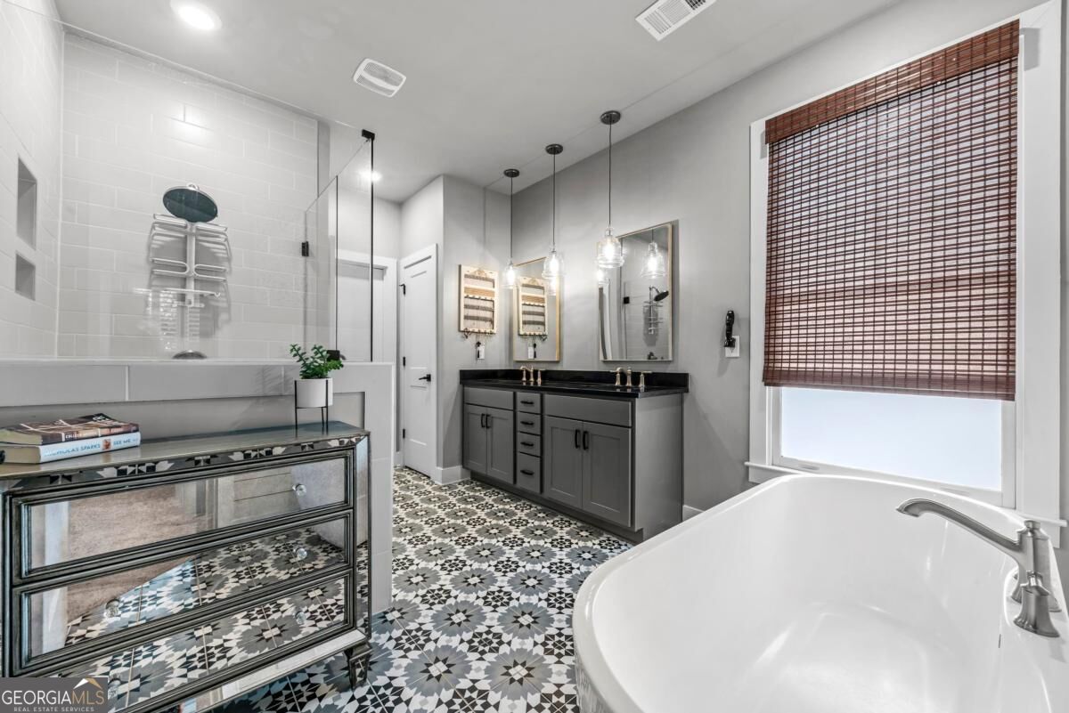 641 Foster Park Lane