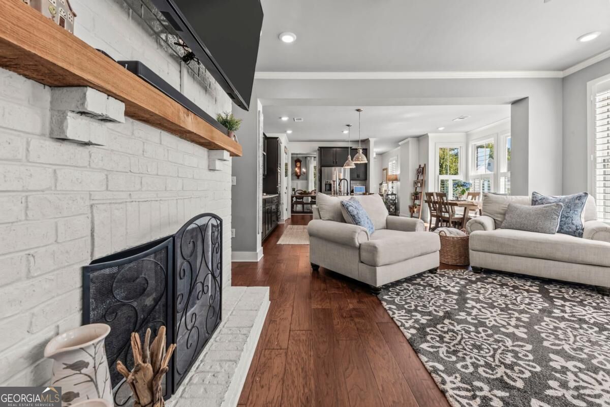 641 Foster Park Lane