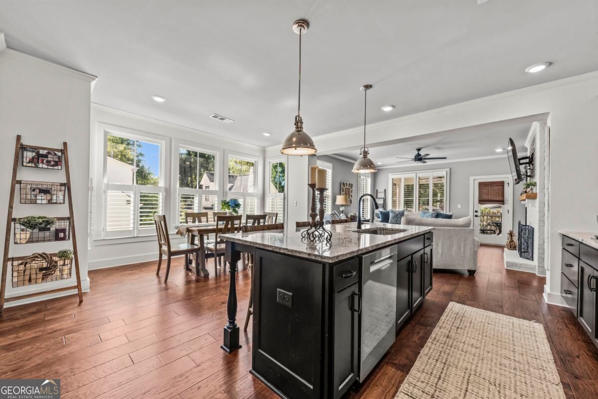 641 Foster Park Lane