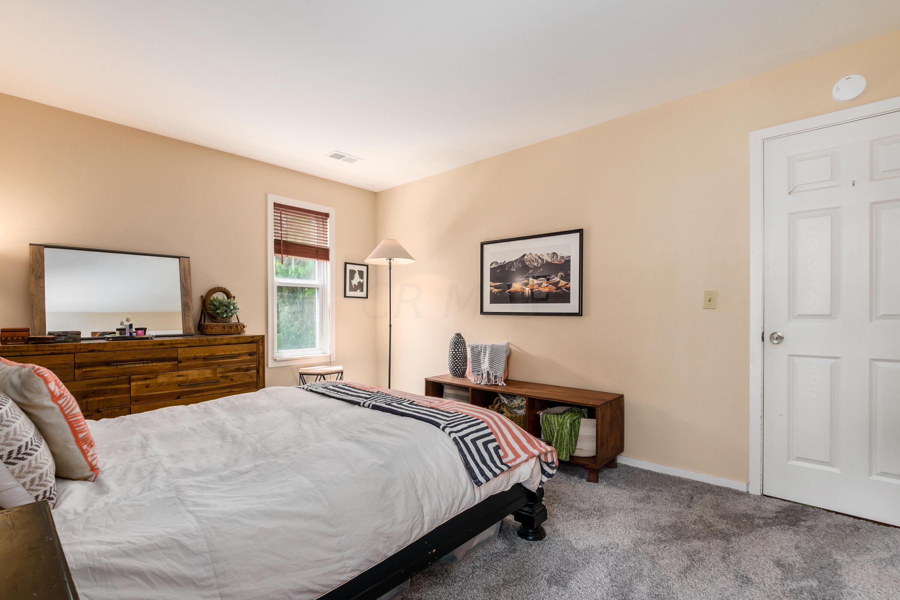 1577 Arlington Avenue, 1577B