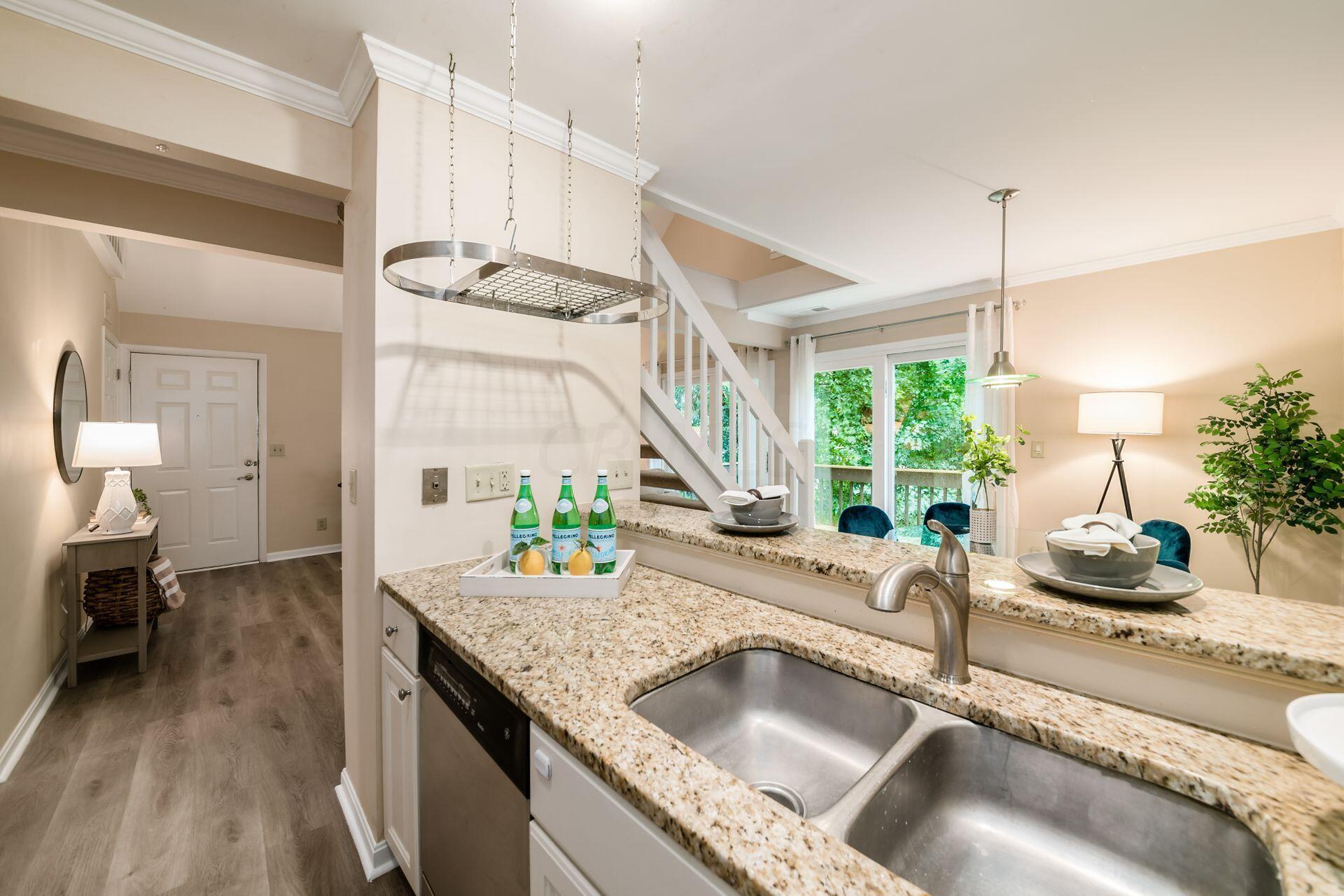 1577 Arlington Avenue, 1577B
