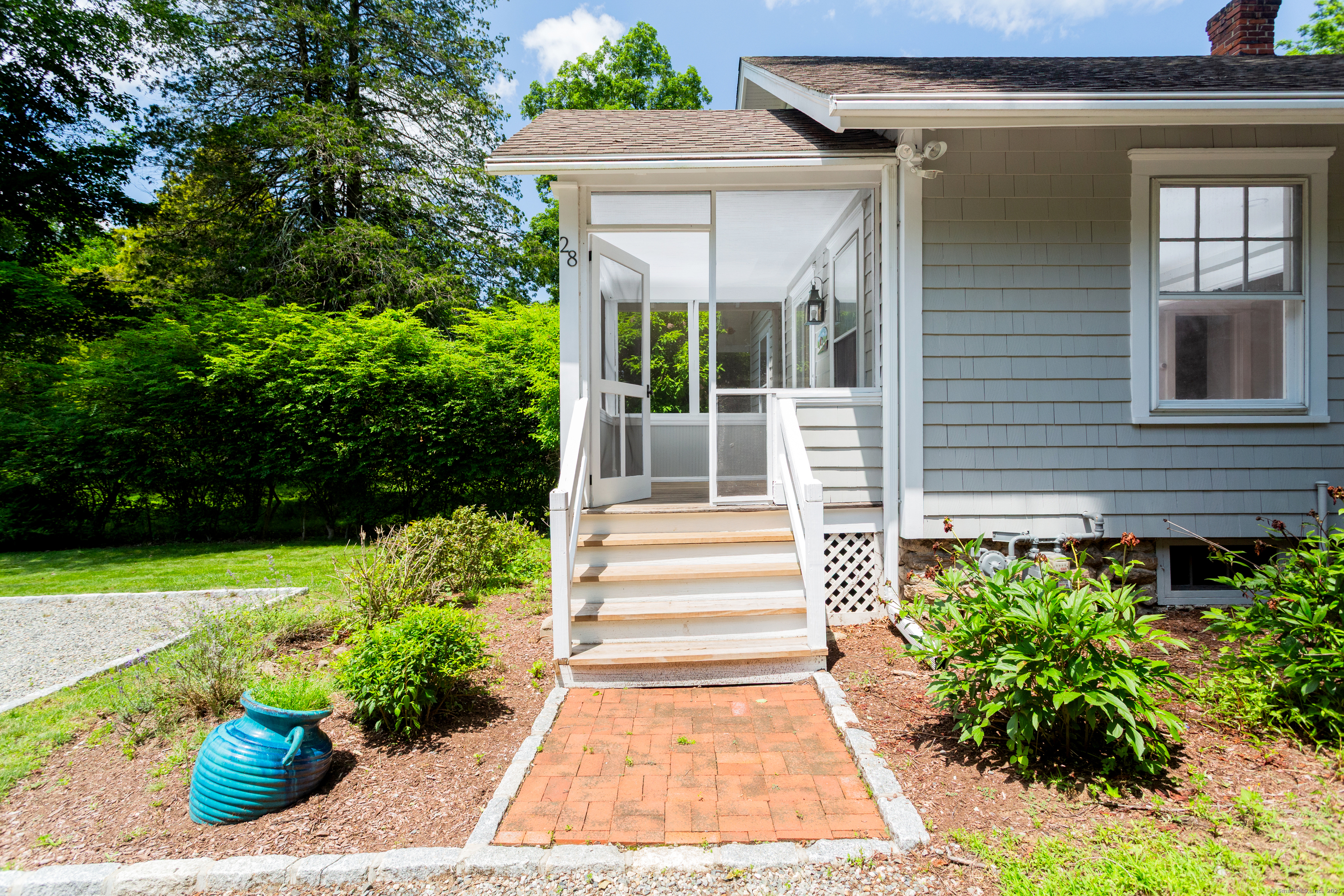 28 Woodside Avenue