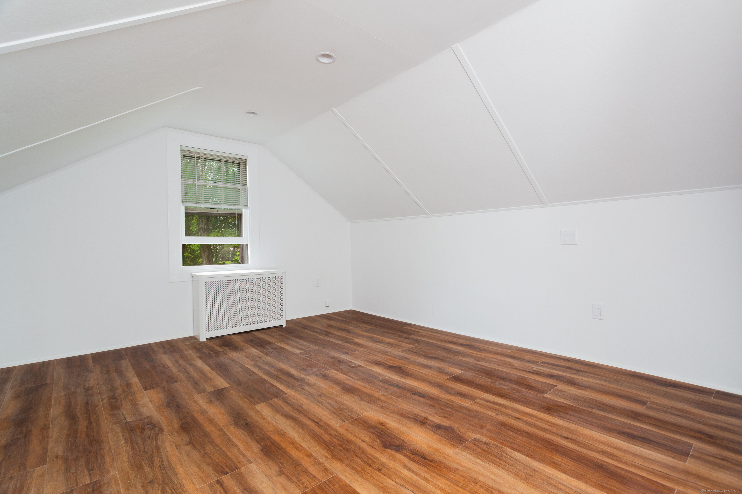 28 Woodside Avenue