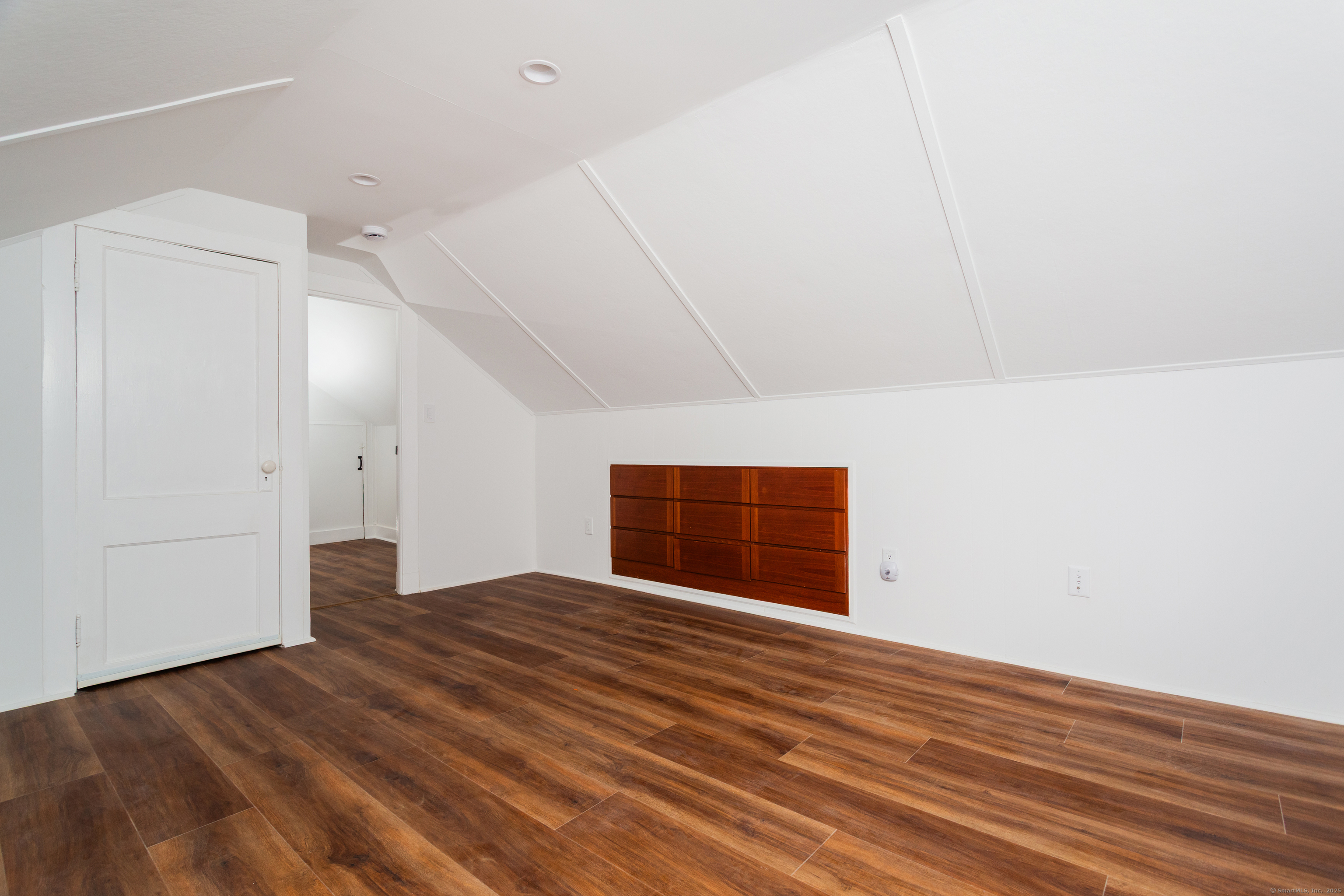 28 Woodside Avenue