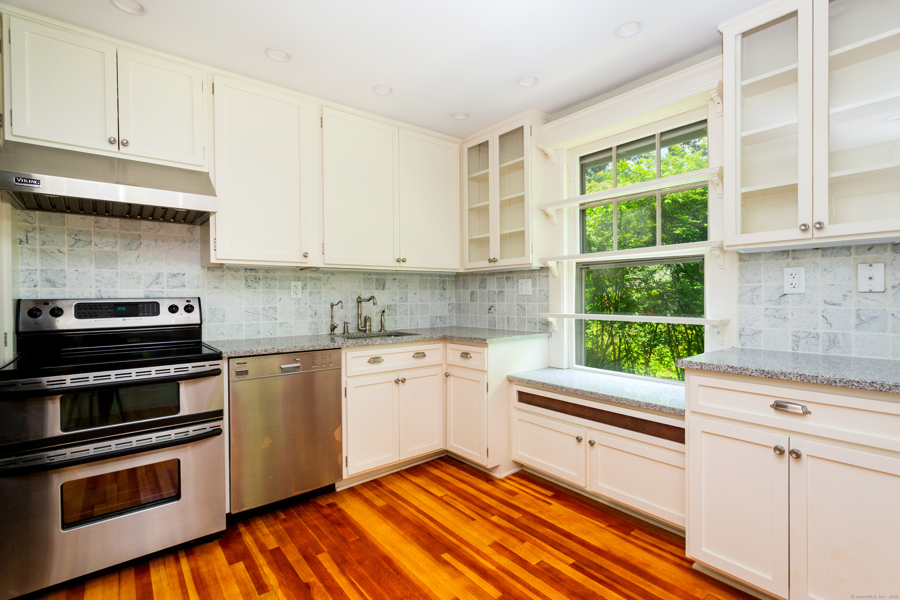 28 Woodside Avenue