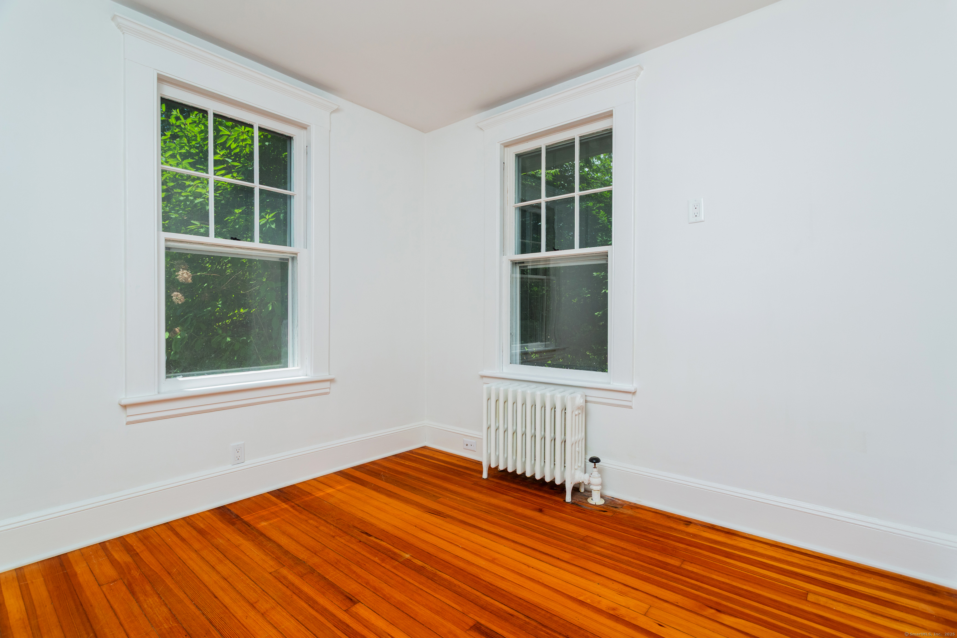 28 Woodside Avenue