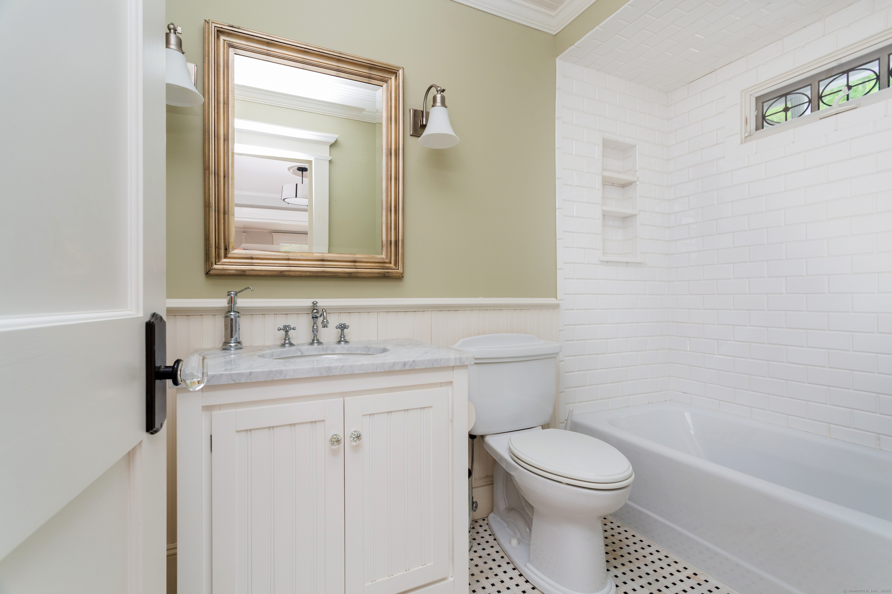 28 Woodside Avenue