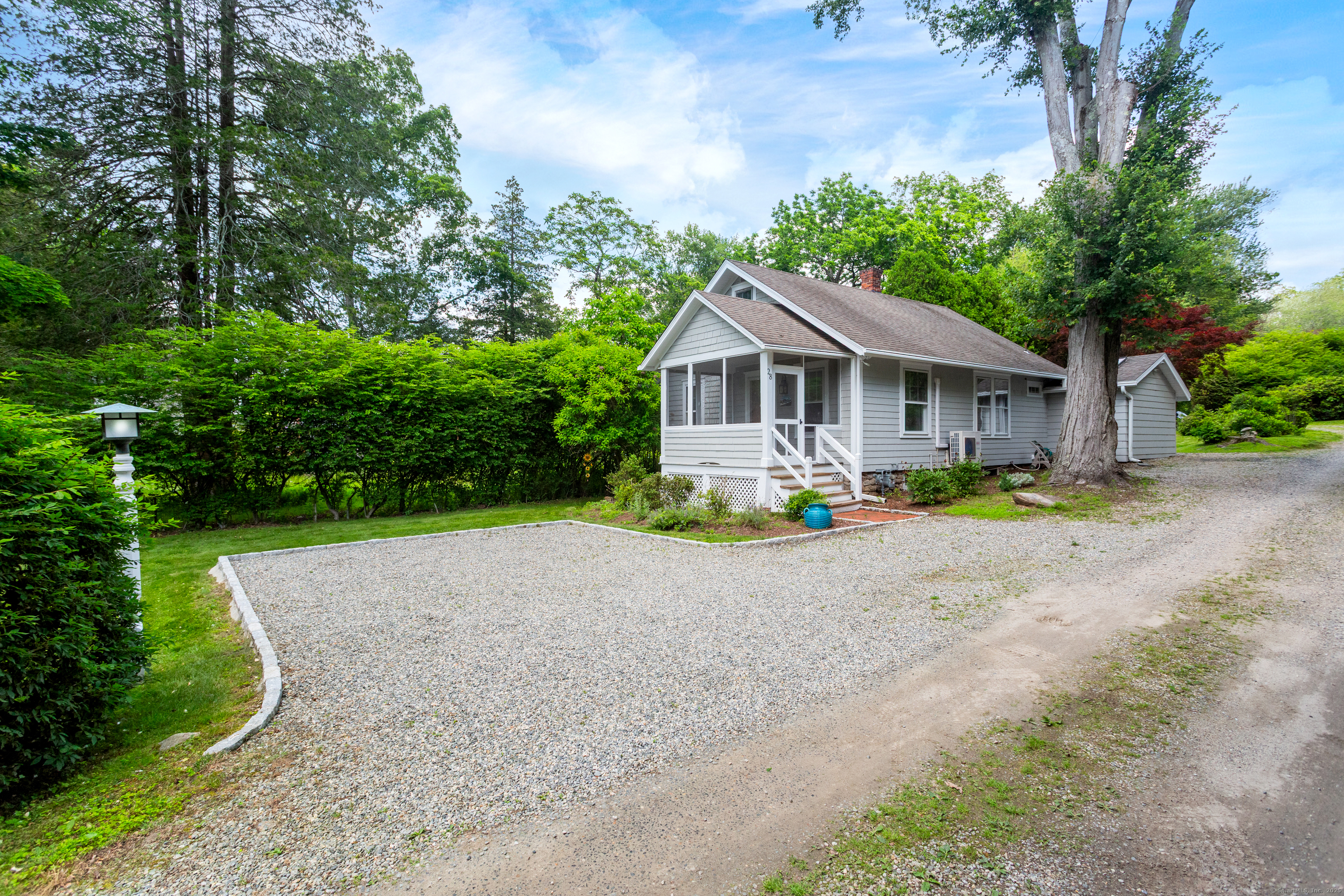 28 Woodside Avenue