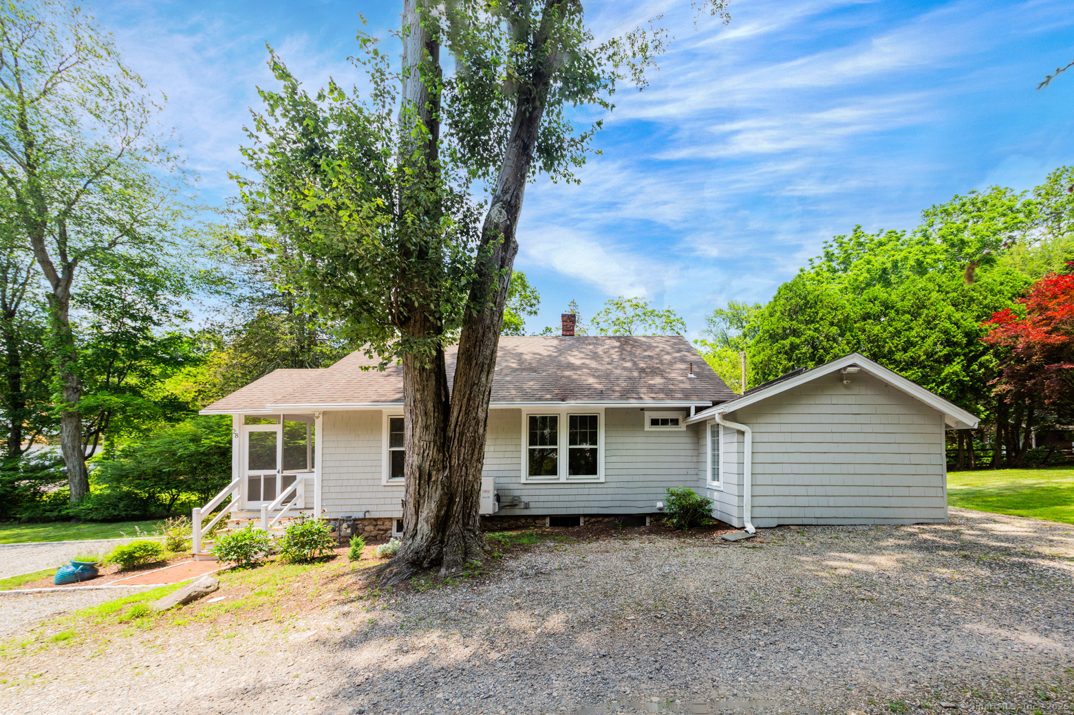 28 Woodside Avenue
