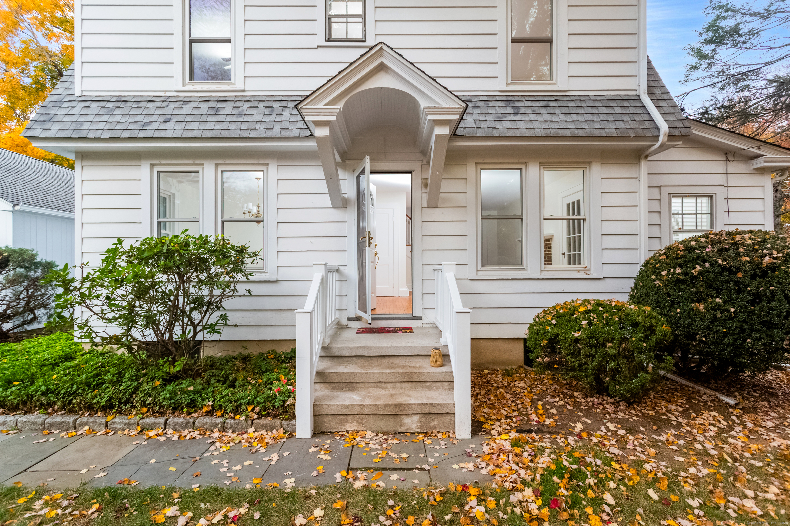 31 Hillandale Road