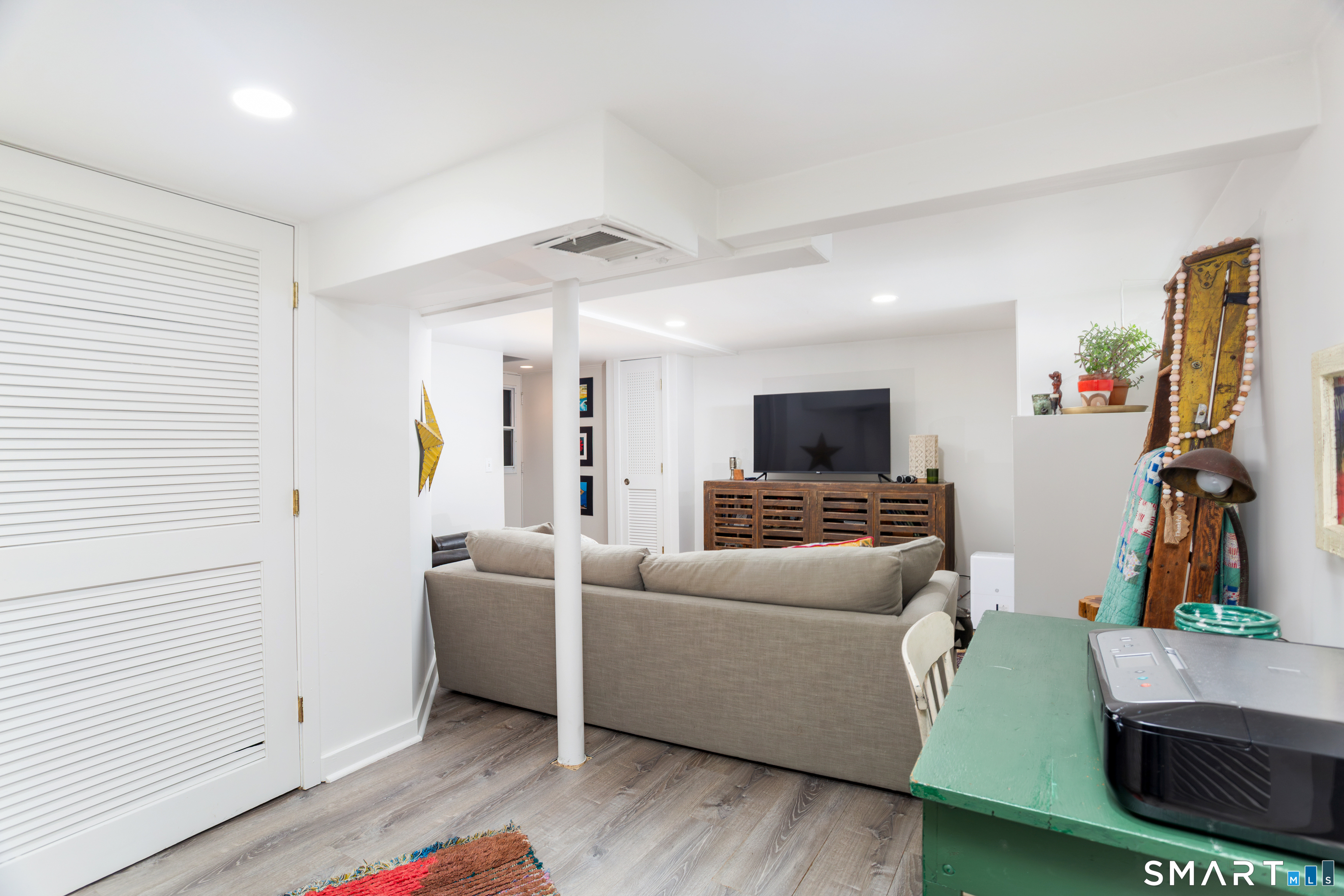 127 Moritz Place