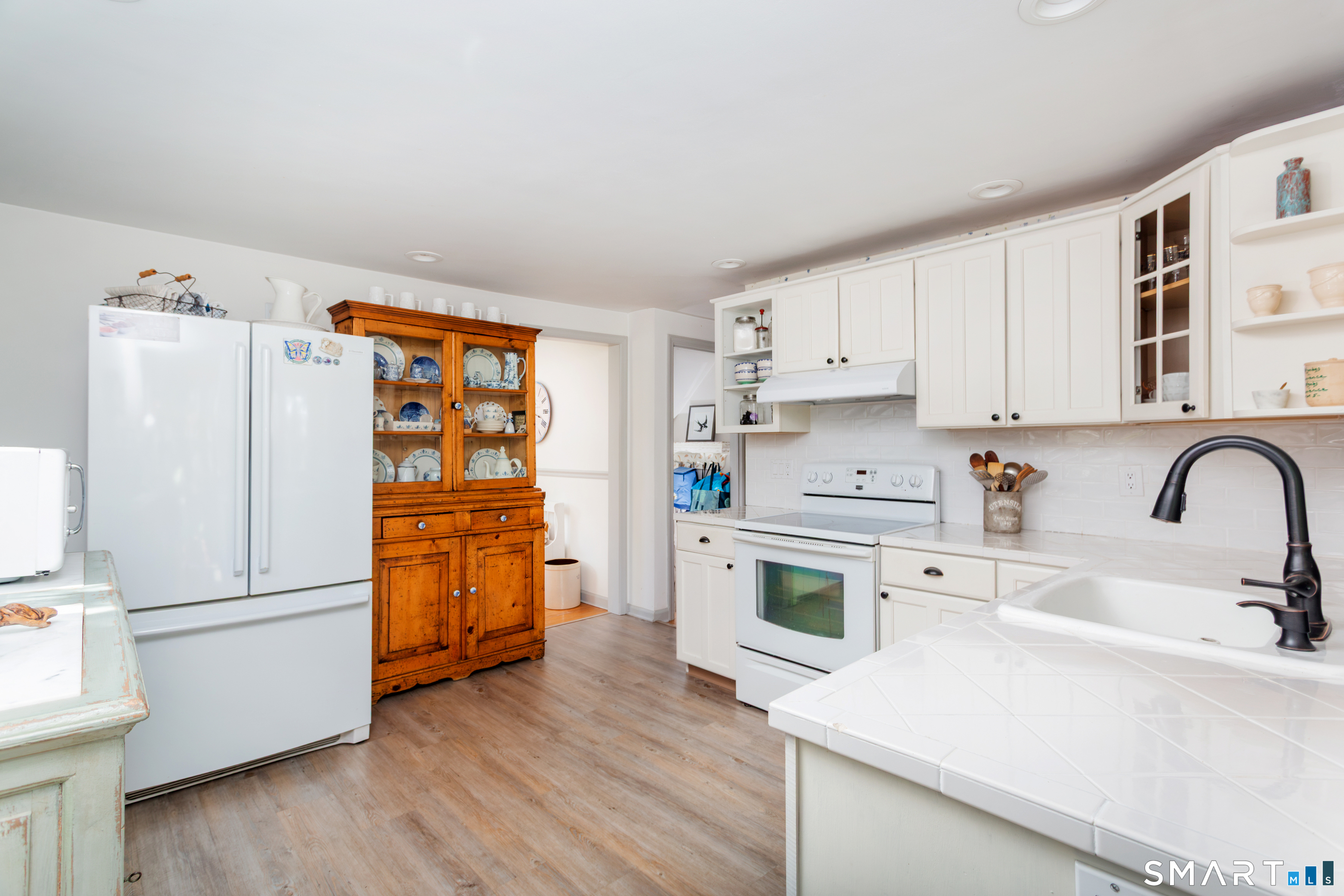 127 Moritz Place