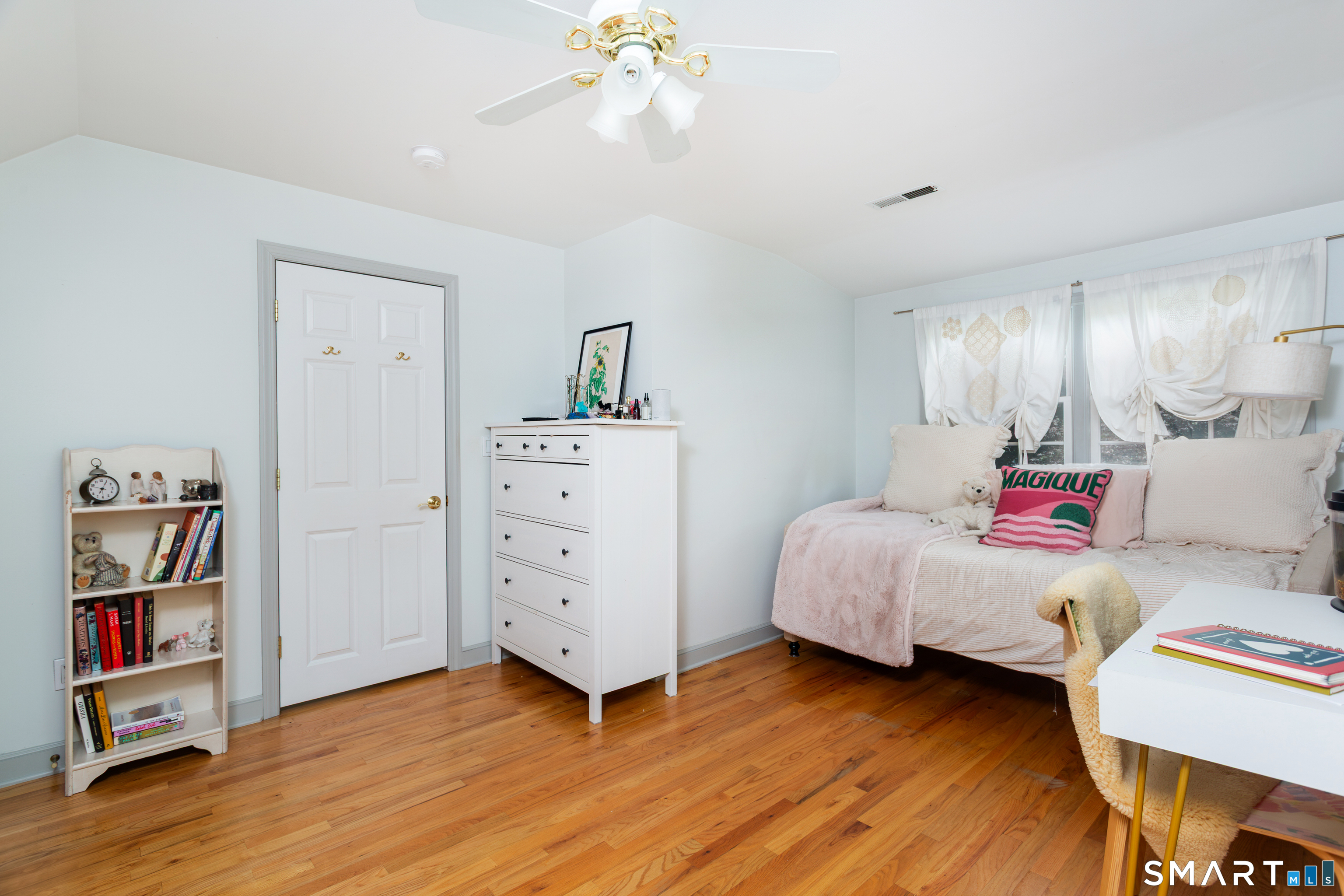 127 Moritz Place