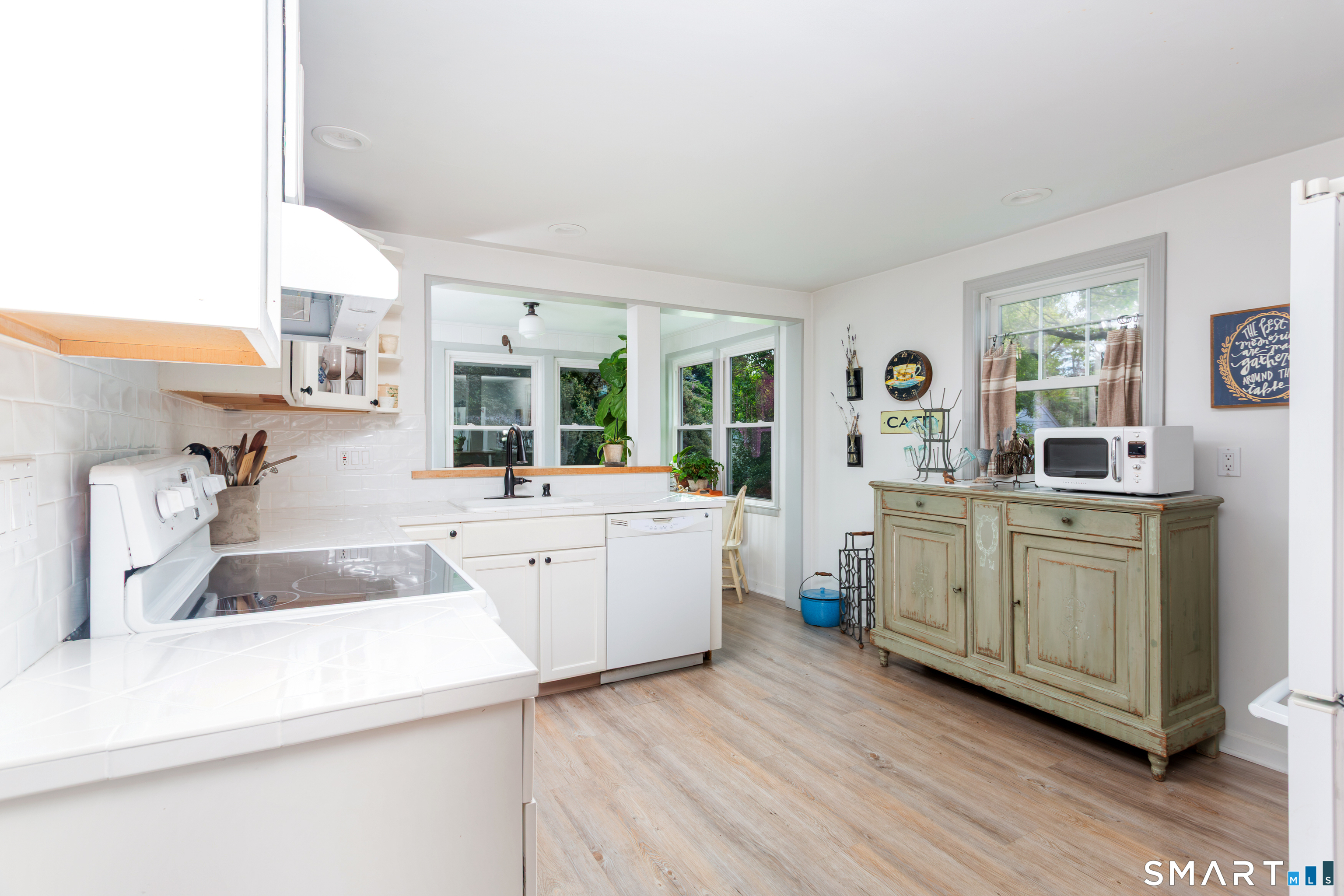 127 Moritz Place