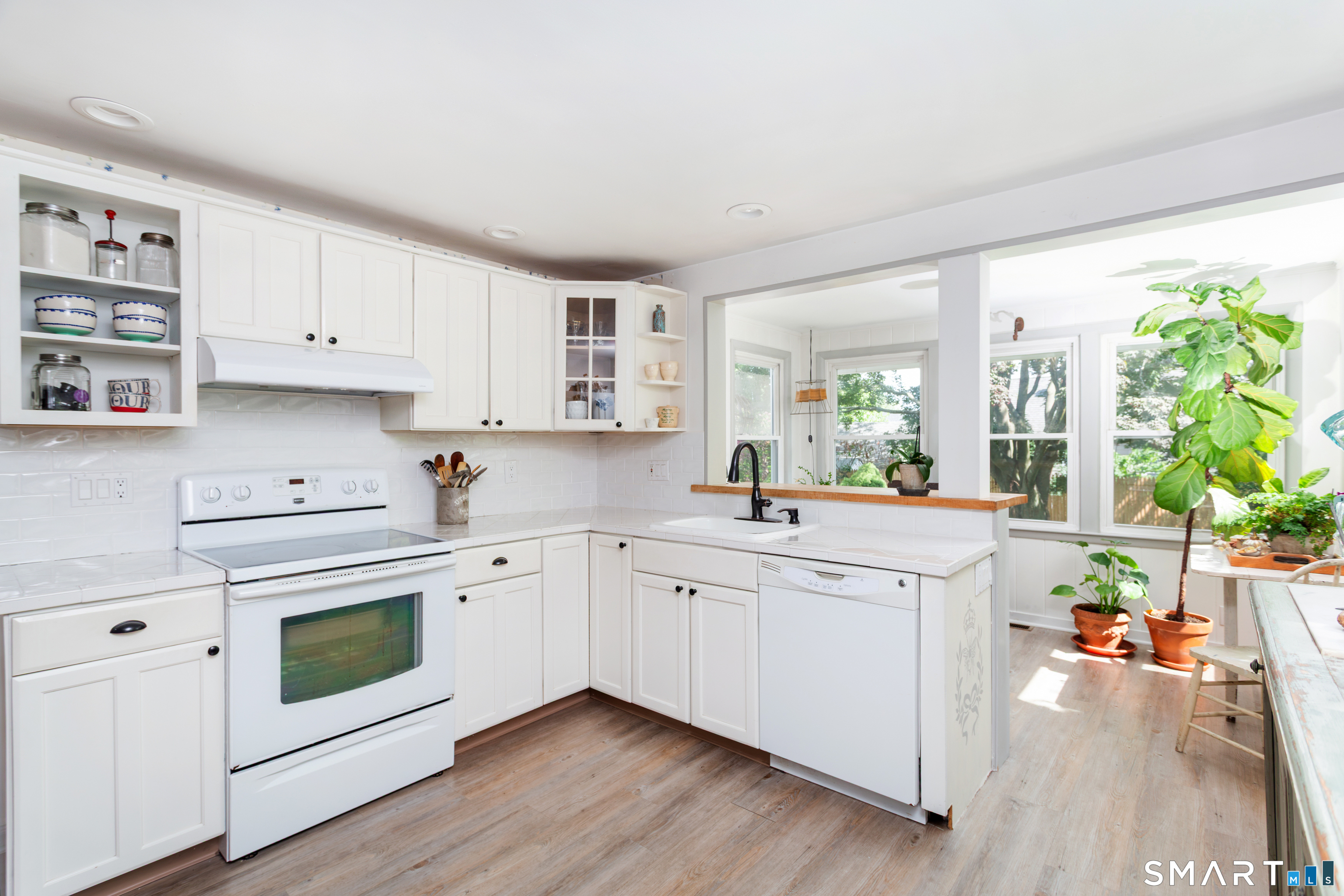 127 Moritz Place