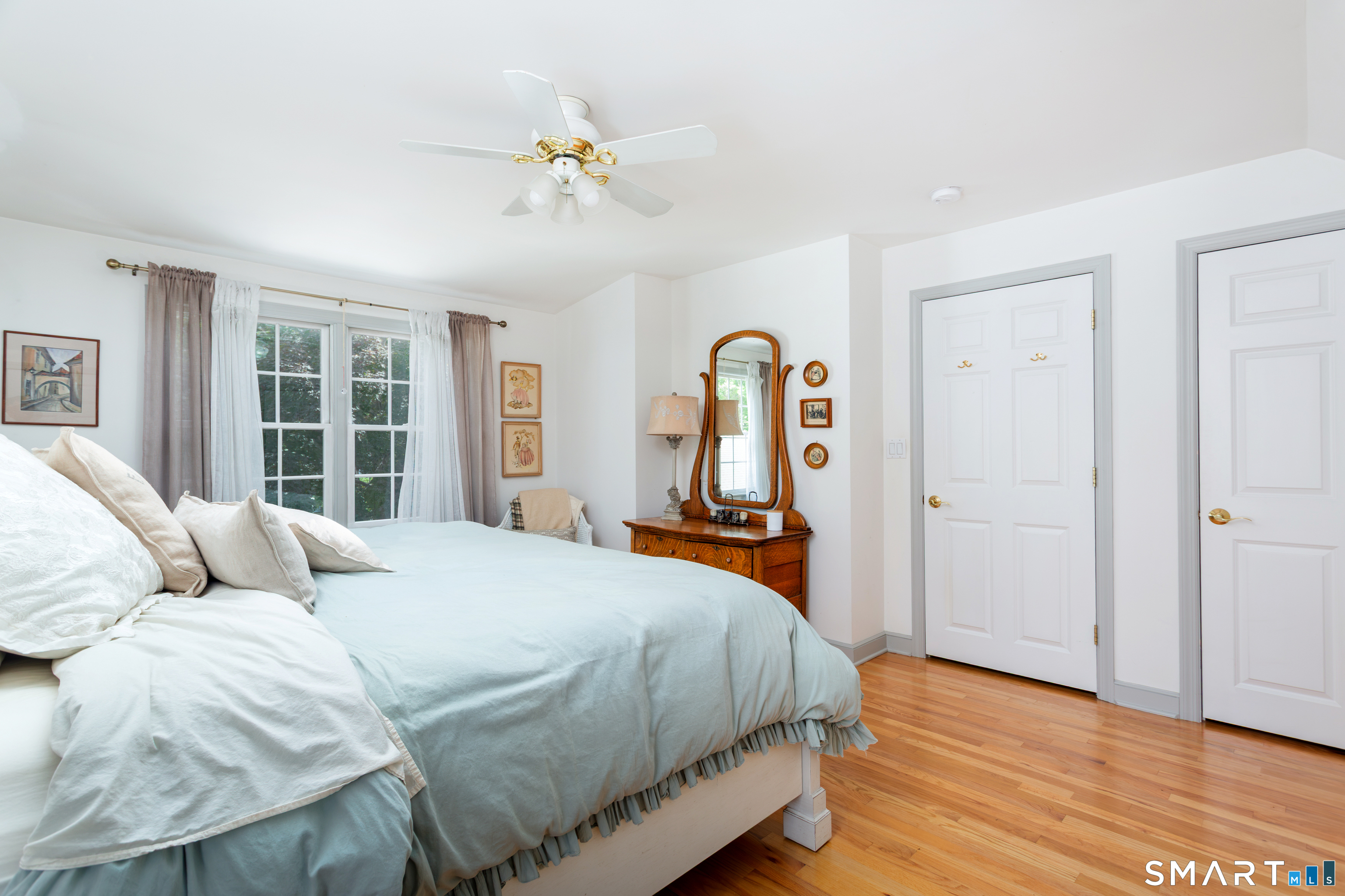 127 Moritz Place
