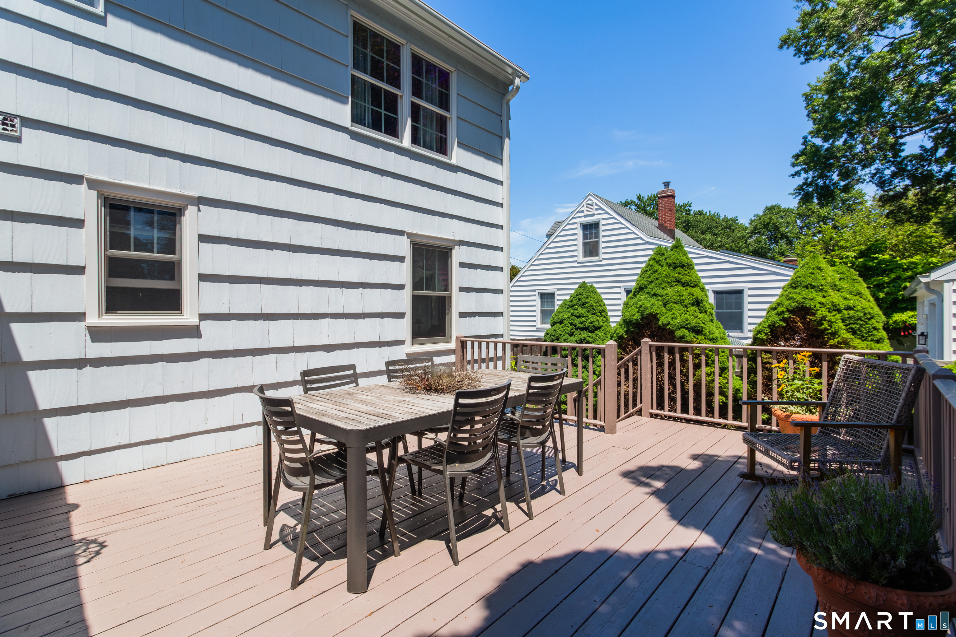 127 Moritz Place