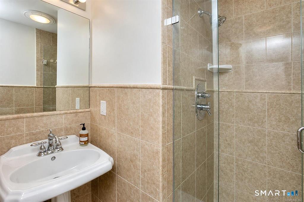 20 Cross Street Unit: 7
