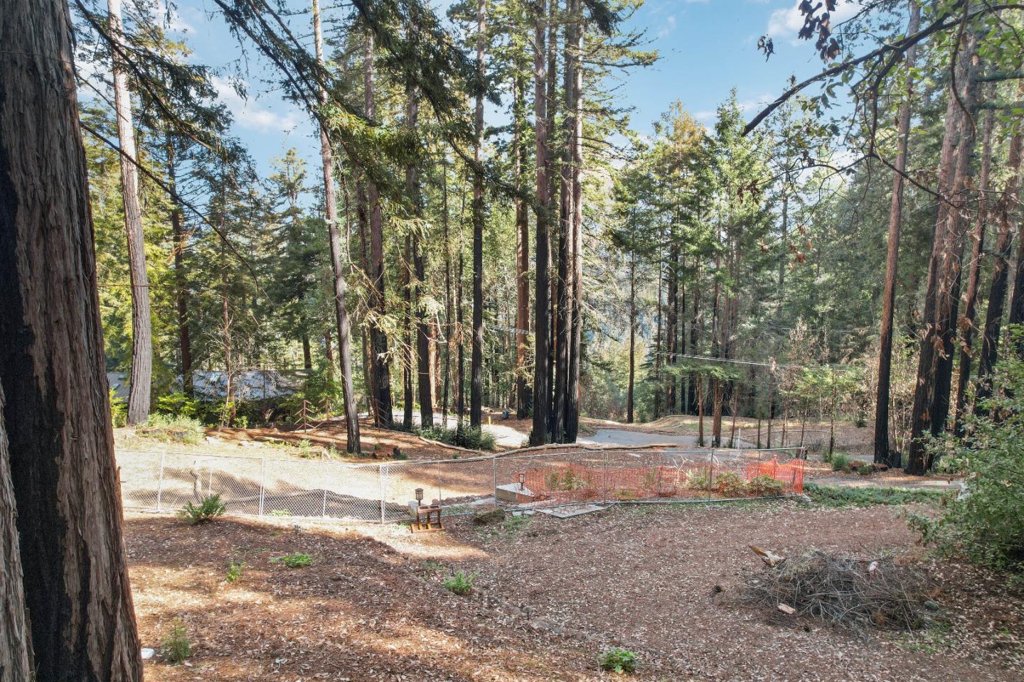 265 Sweetwater LN