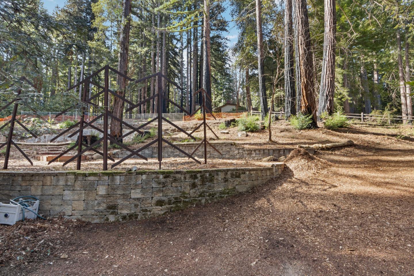 265 Sweetwater LN