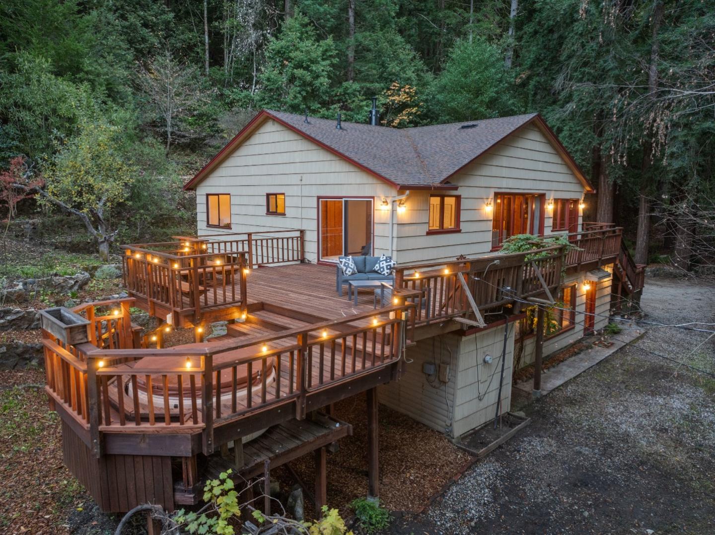 175 Stirling WAY