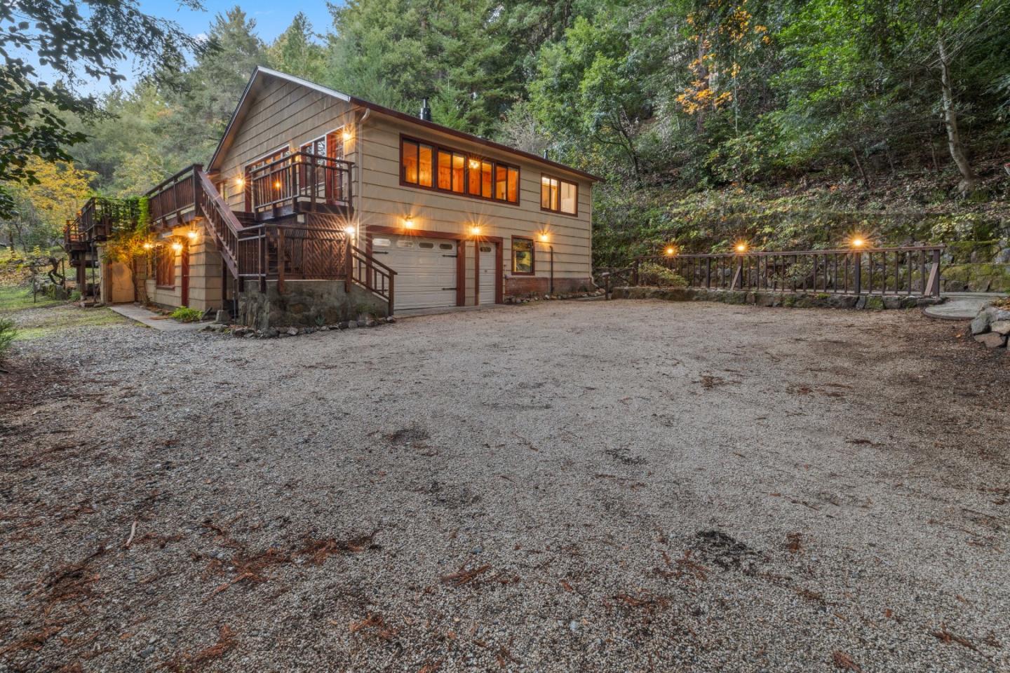 175 Stirling WAY