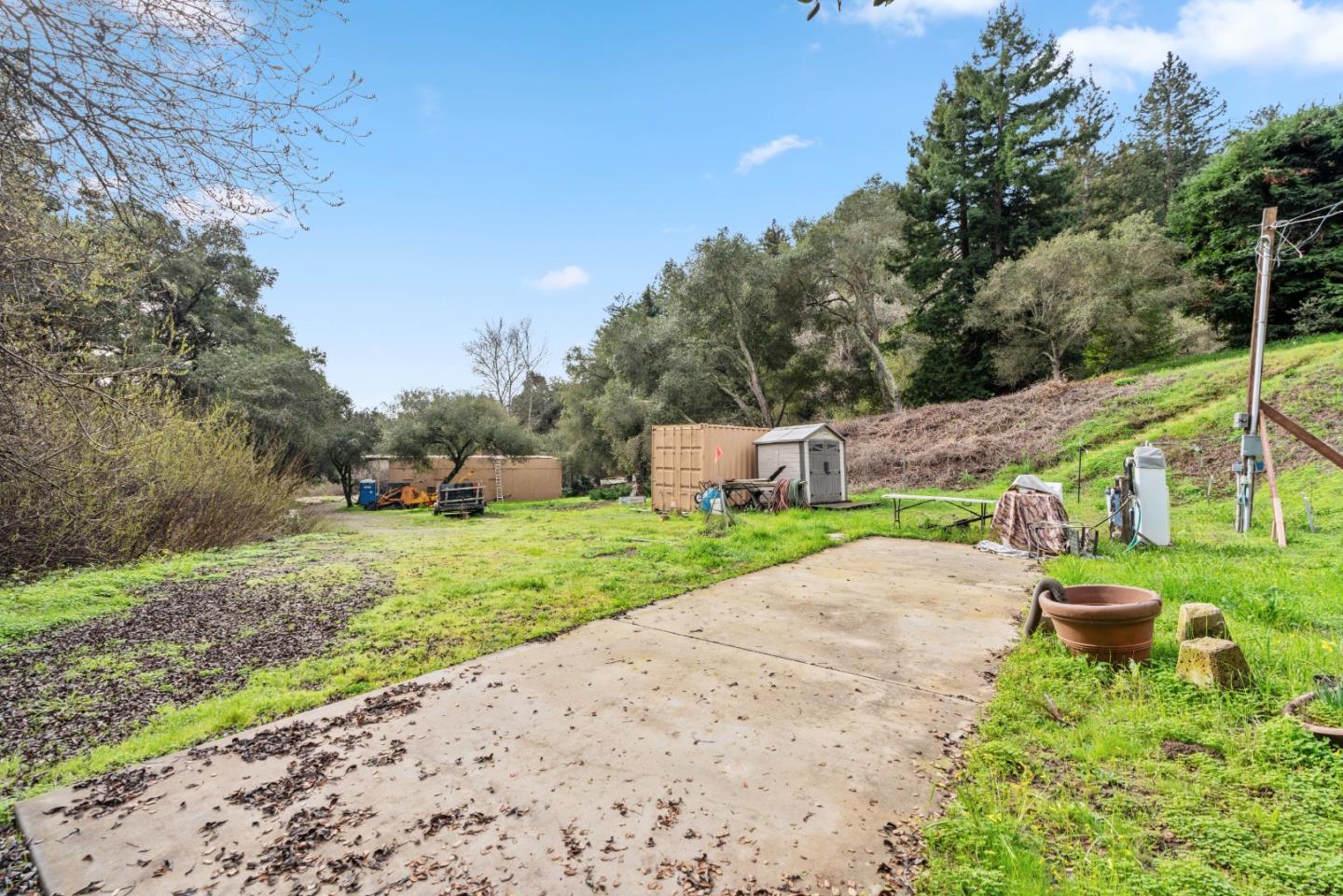 530 Apple Valley LN