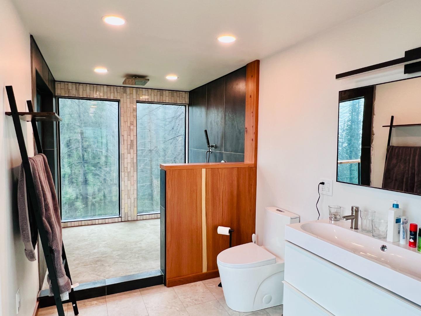 518 Container Way