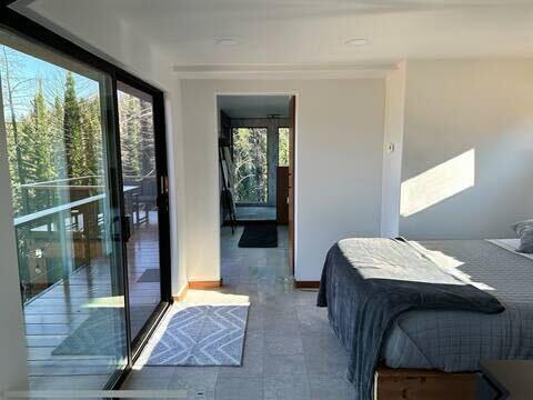 518 Container Way