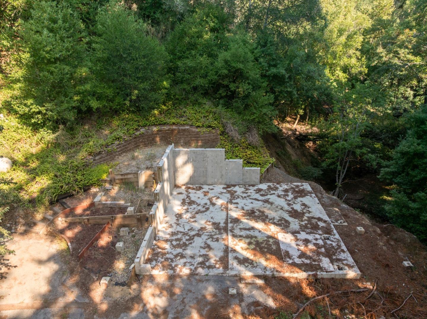 15840 Old County Highway