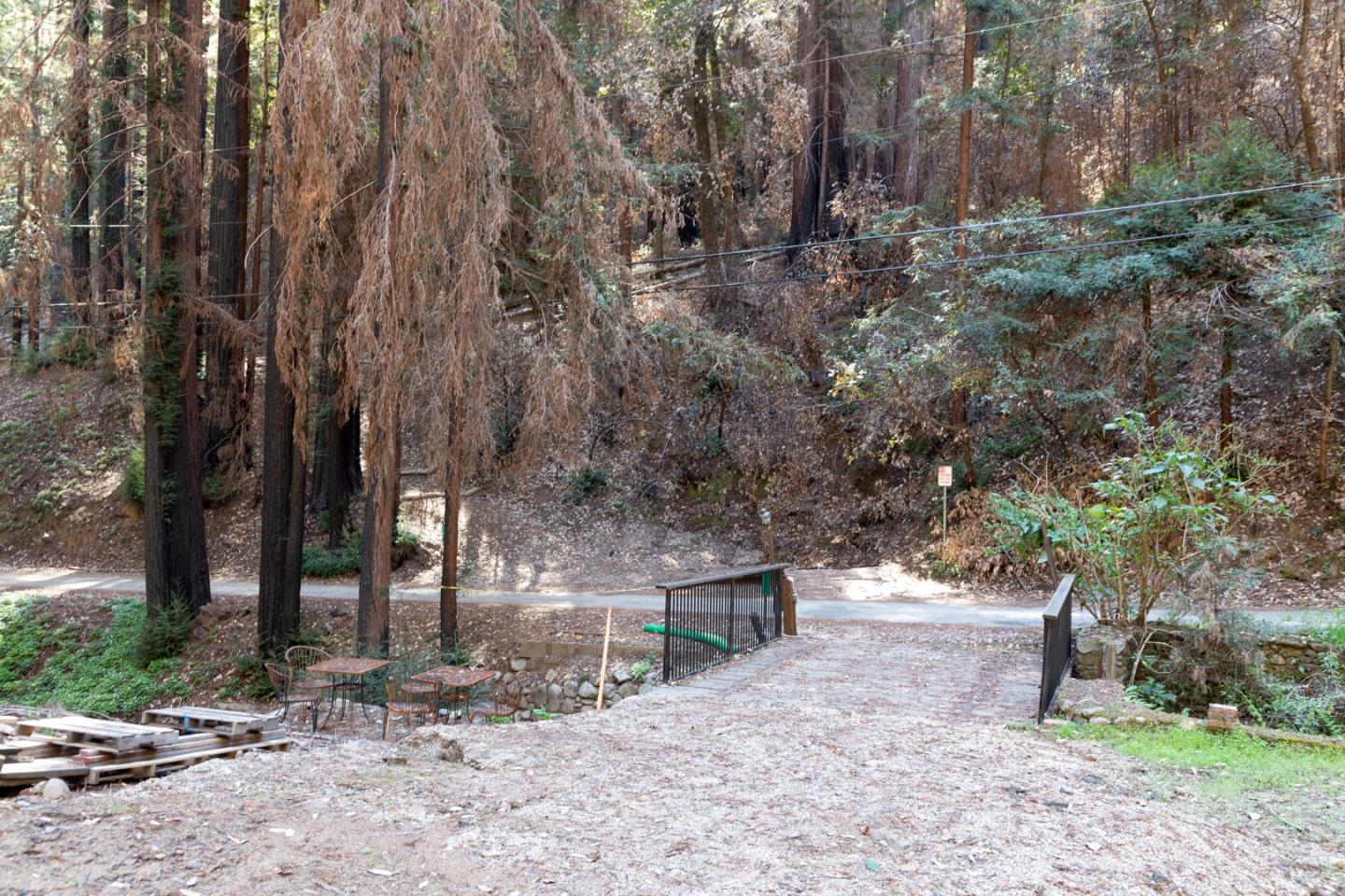 11810 Clear Creek