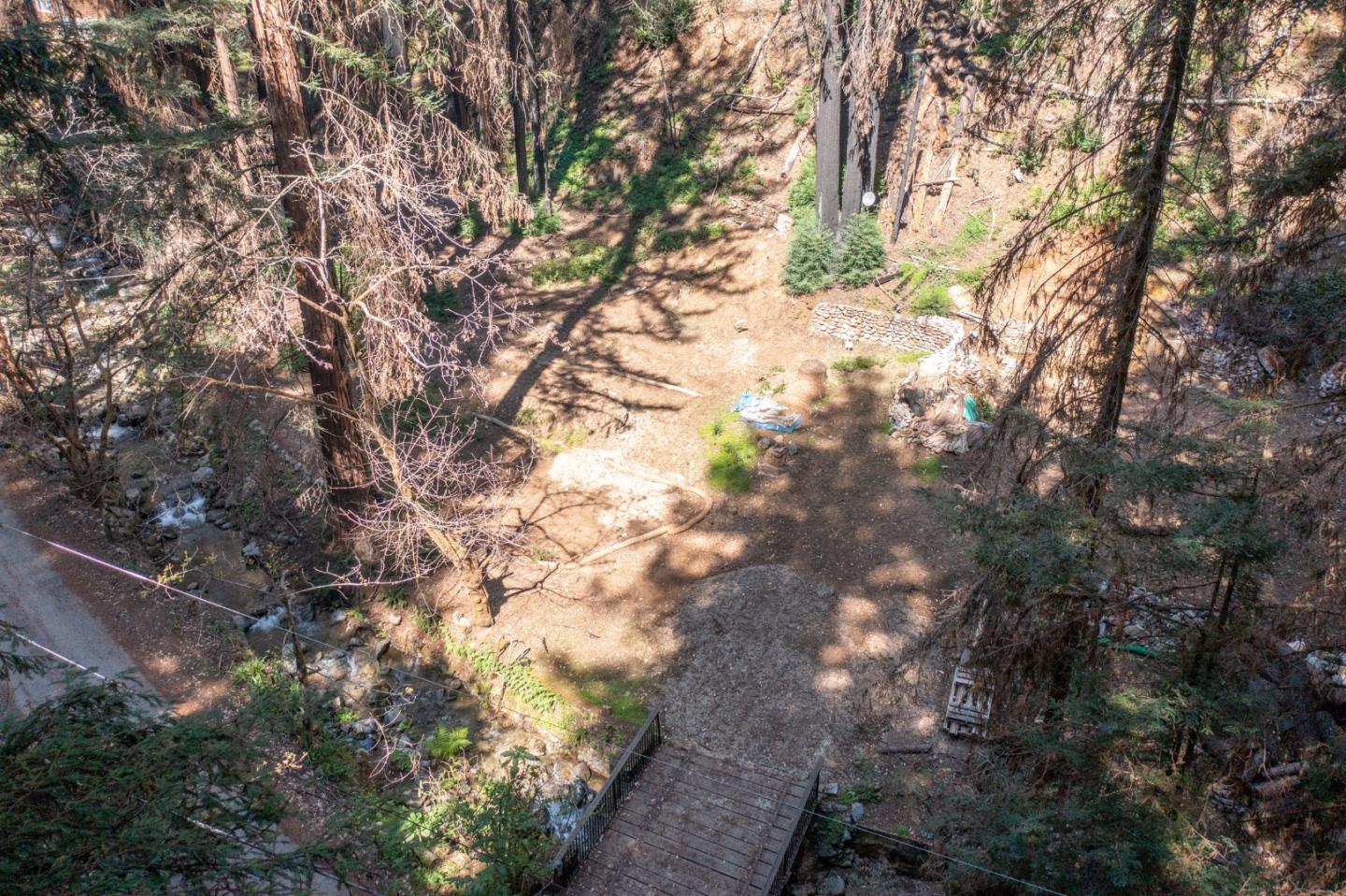 11810 Clear Creek