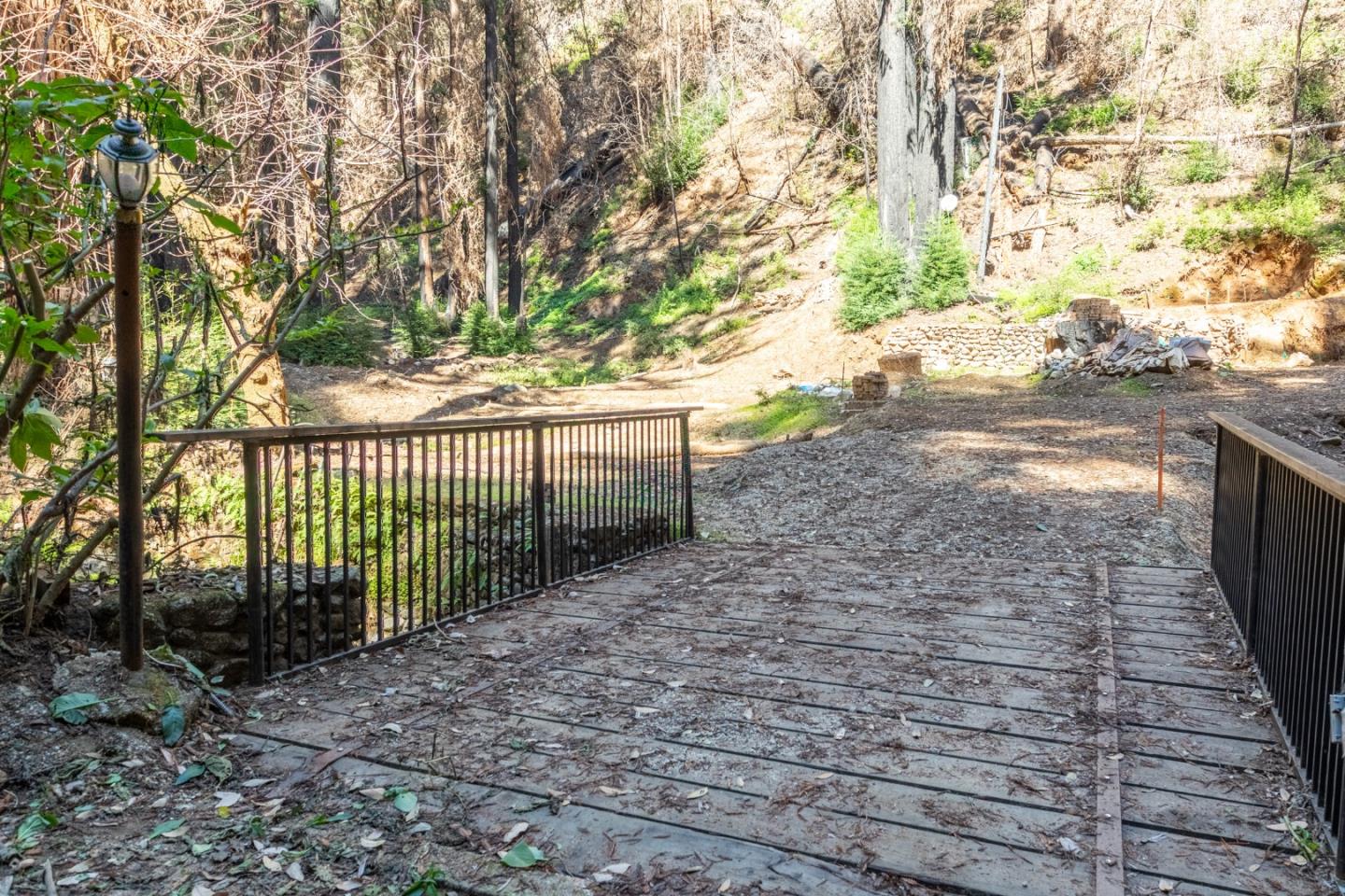 11810 Clear Creek