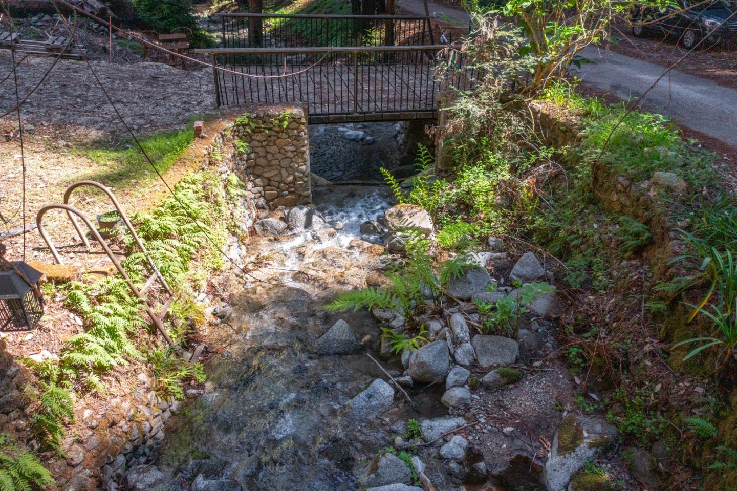 11810 Clear Creek